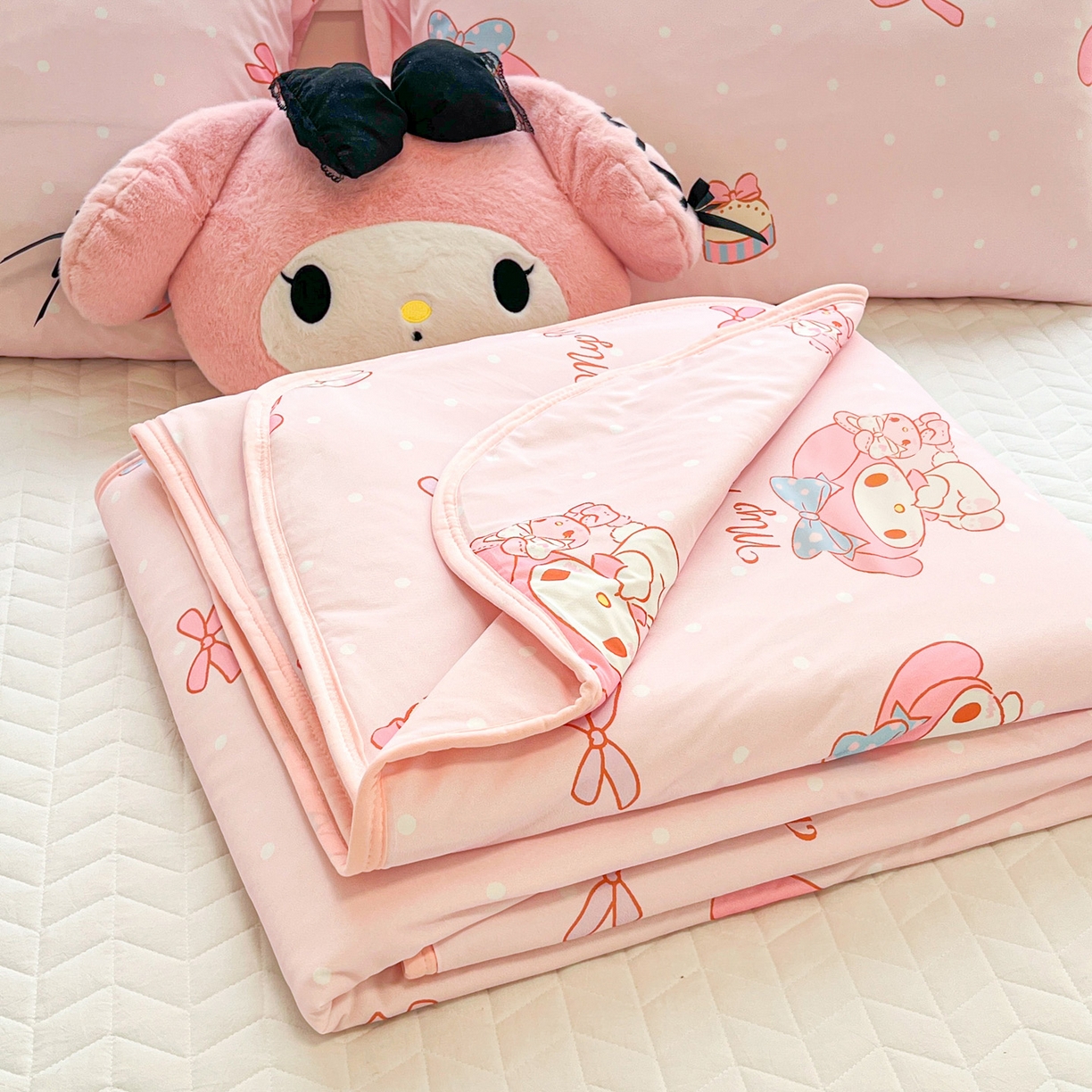 91家纺网 家纺一手货源 找家纺 （总）暮思家居 2026新款正版授权三丽鸥A类仿锦氨小冰皮夏被夏凉被空调被