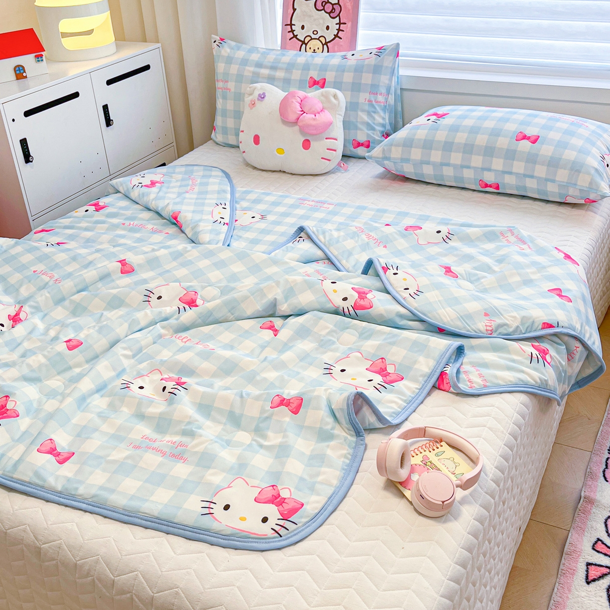 91家纺网 家纺一手货源 找家纺 暮思家居 2026新款正版授权三丽鸥A类仿锦氨小冰皮夏被夏凉被空调被 小冰皮-乖巧KT