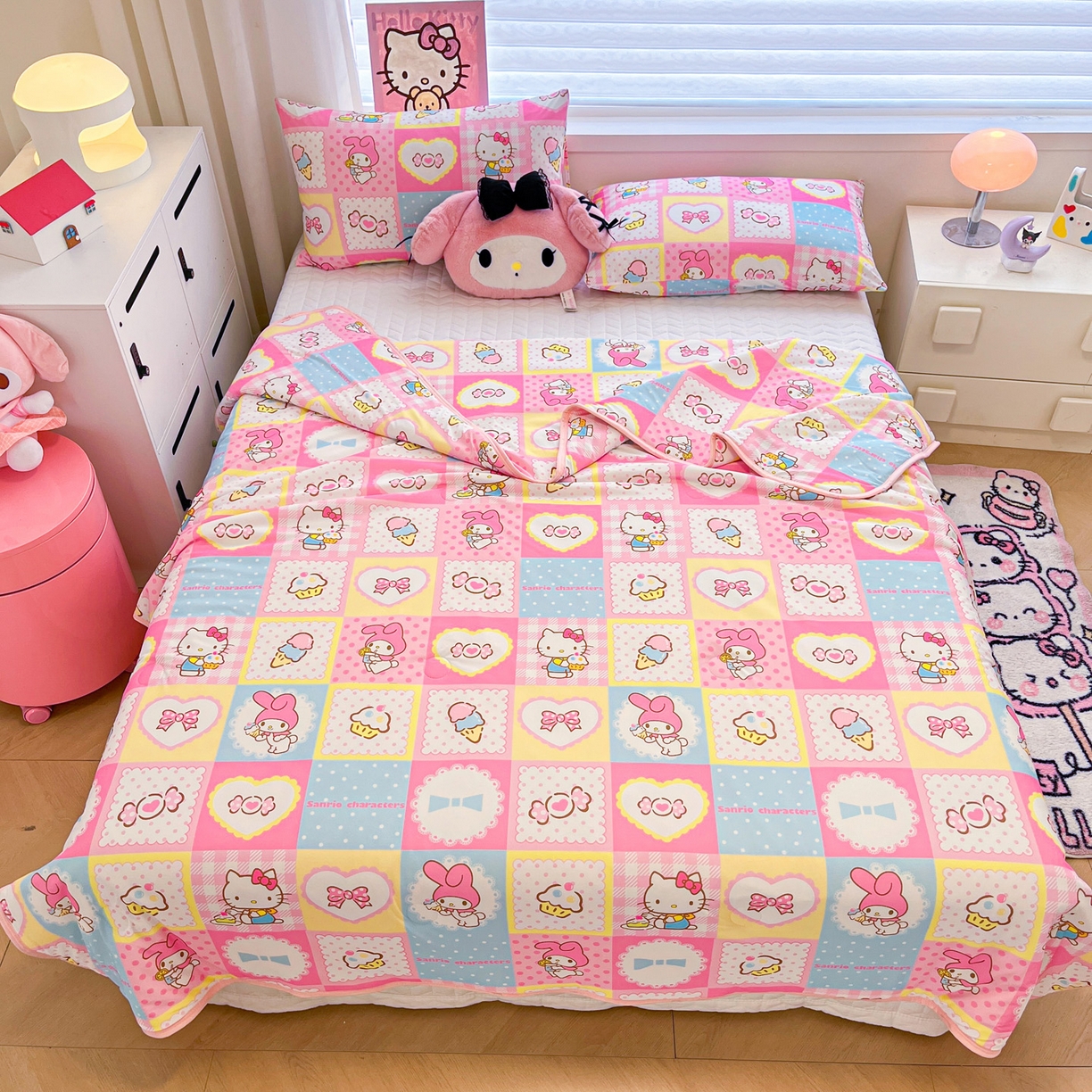 91家纺网 家纺一手货源 找家纺 暮思家居 2026新款正版授权三丽鸥A类仿锦氨小冰皮夏被夏凉被空调被 小冰皮-KT美乐蒂