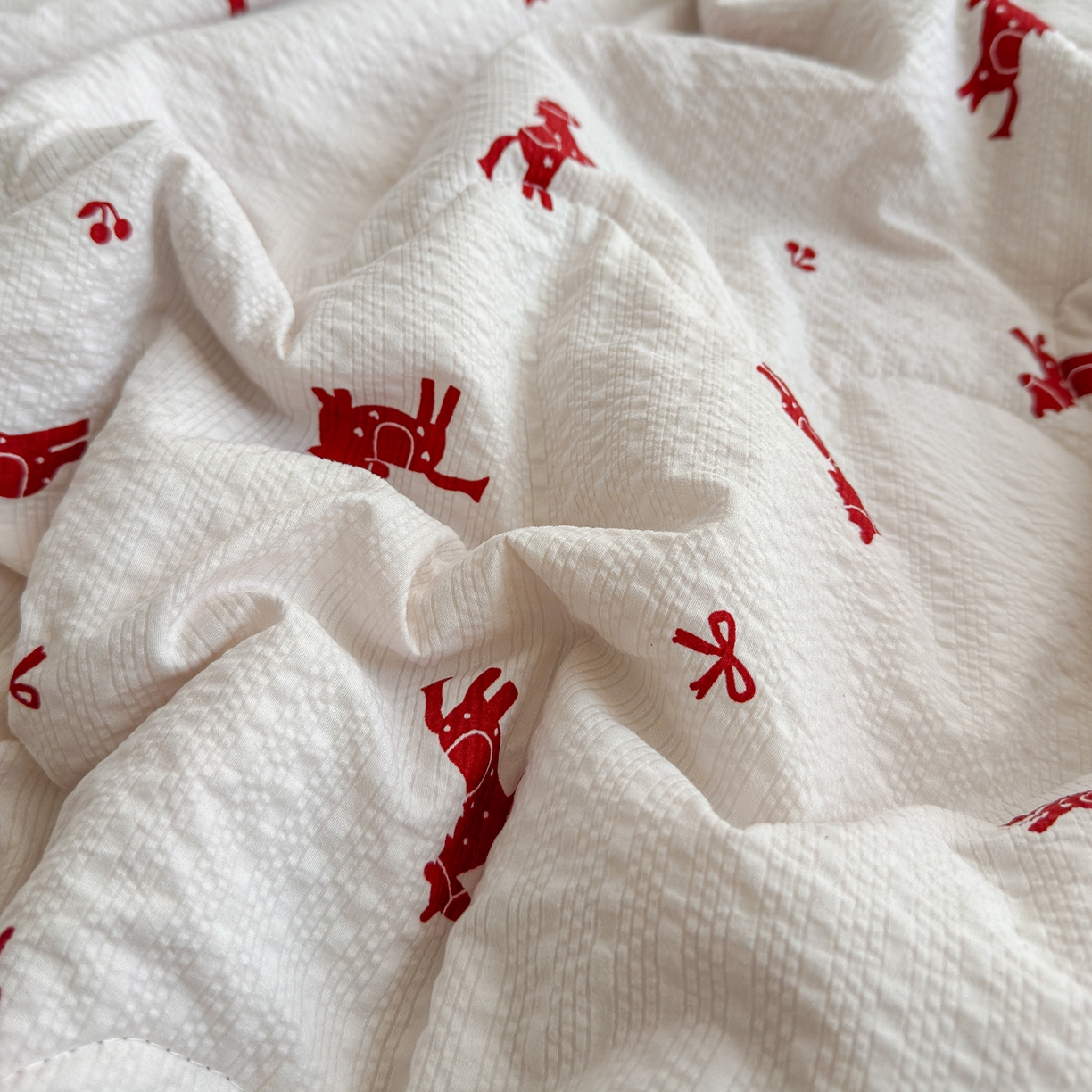 91家纺网 家纺一手货源 找家纺 弗苓家纺 2026新款高克重泡芙棉花边款夏被夏凉被空调被四件套小红书推荐-风格一 马上有钱