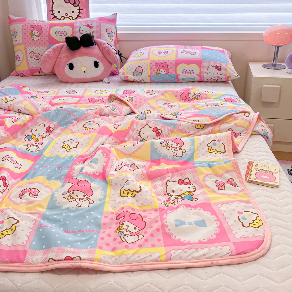 91家纺网 家纺一手货源 找家纺 暮思家居 2026新款正版授权三丽鸥A类仿锦氨小冰皮夏被夏凉被空调被 小冰皮-KT美乐蒂