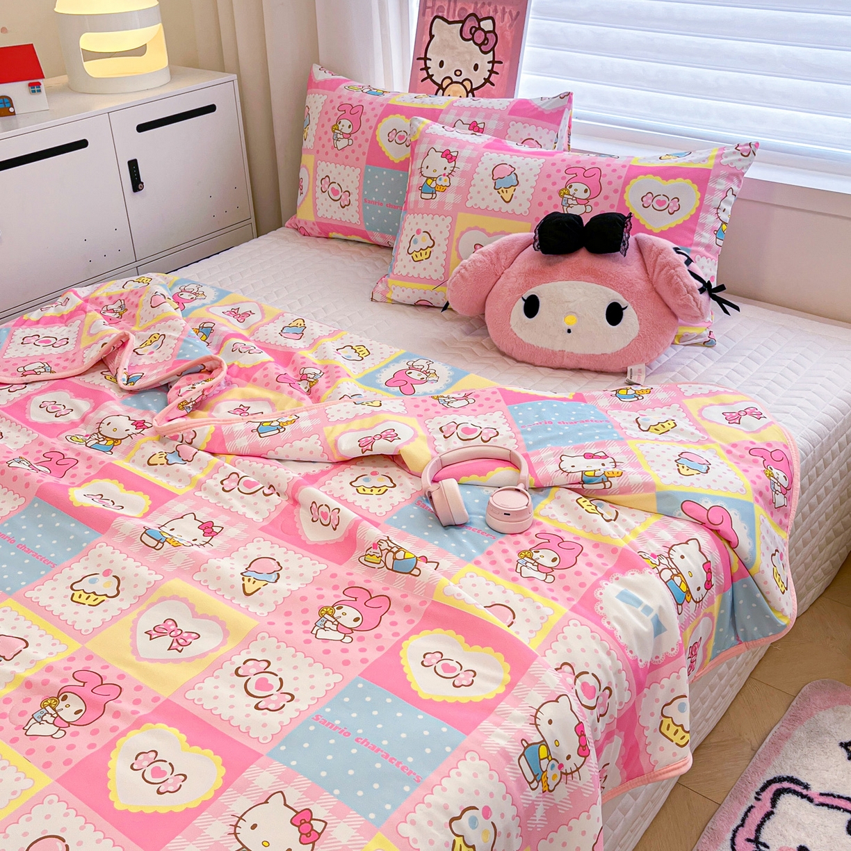 91家纺网 家纺一手货源 找家纺 暮思家居 2026新款正版授权三丽鸥A类仿锦氨小冰皮夏被夏凉被空调被 小冰皮-KT美乐蒂