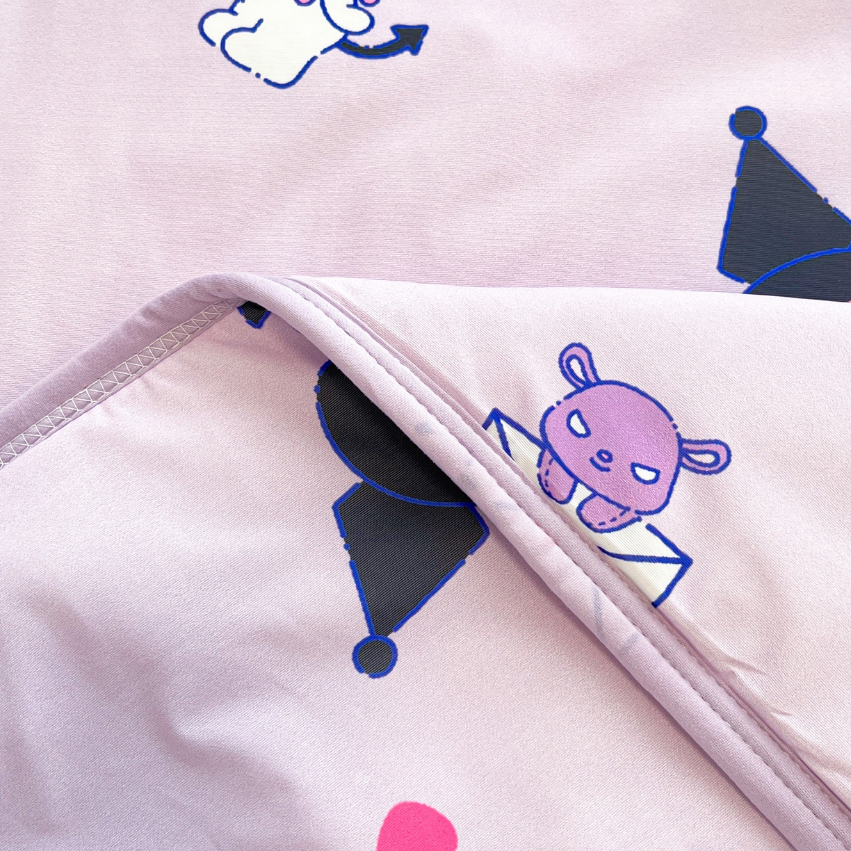 91家纺网 家纺一手货源 找家纺 暮思家居 2026新款正版授权三丽鸥A类仿锦氨小冰皮夏被夏凉被空调被 小冰皮-巴库库洛米