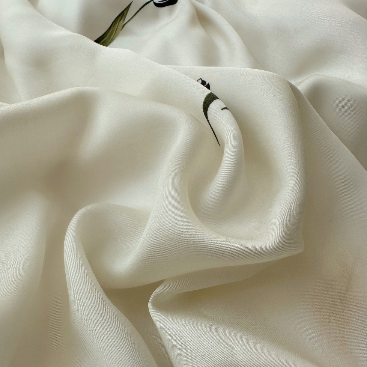 91家纺网 家纺一手货源 找家纺 悦织湾家纺 2026新款亲肤冰丝印花四件套春夏冰爽凉感床上用品三四件套学生宿舍 冰丝-奶杏郁金香