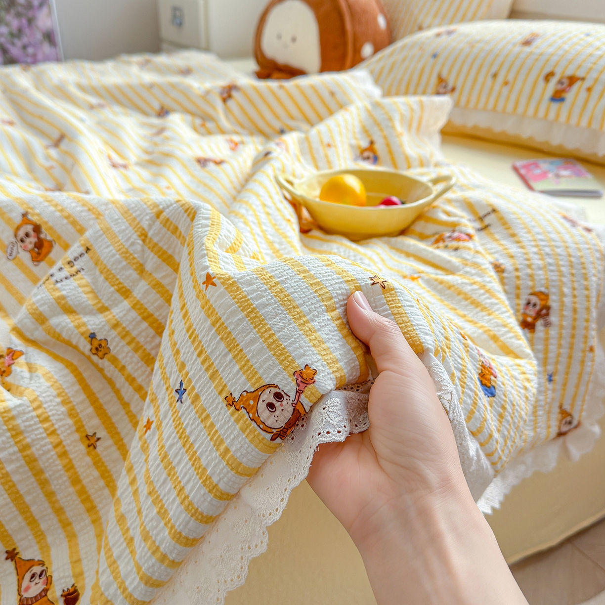 91家纺网 家纺一手货源 找家纺 弗苓家纺 2026新款高克重泡芙棉花边款夏被夏凉被空调被四件套小红书推荐-风格一 条纹星