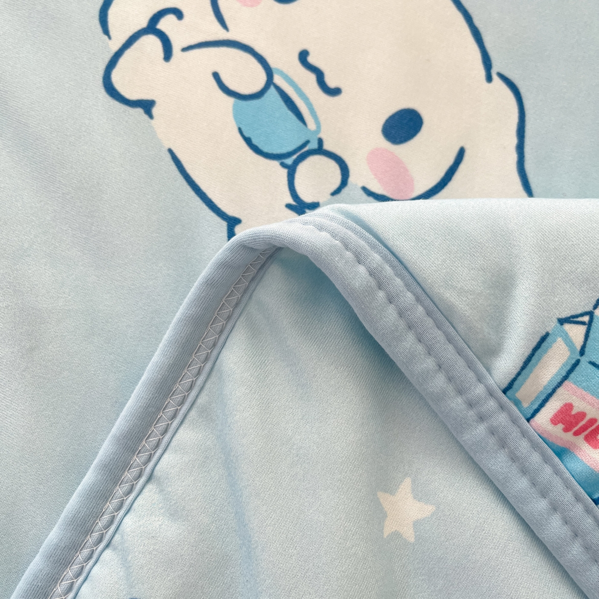 91家纺网 家纺一手货源 找家纺 暮思家居 2026新款正版授权三丽鸥A类仿锦氨小冰皮夏被夏凉被空调被 小冰皮-甜品玉桂狗