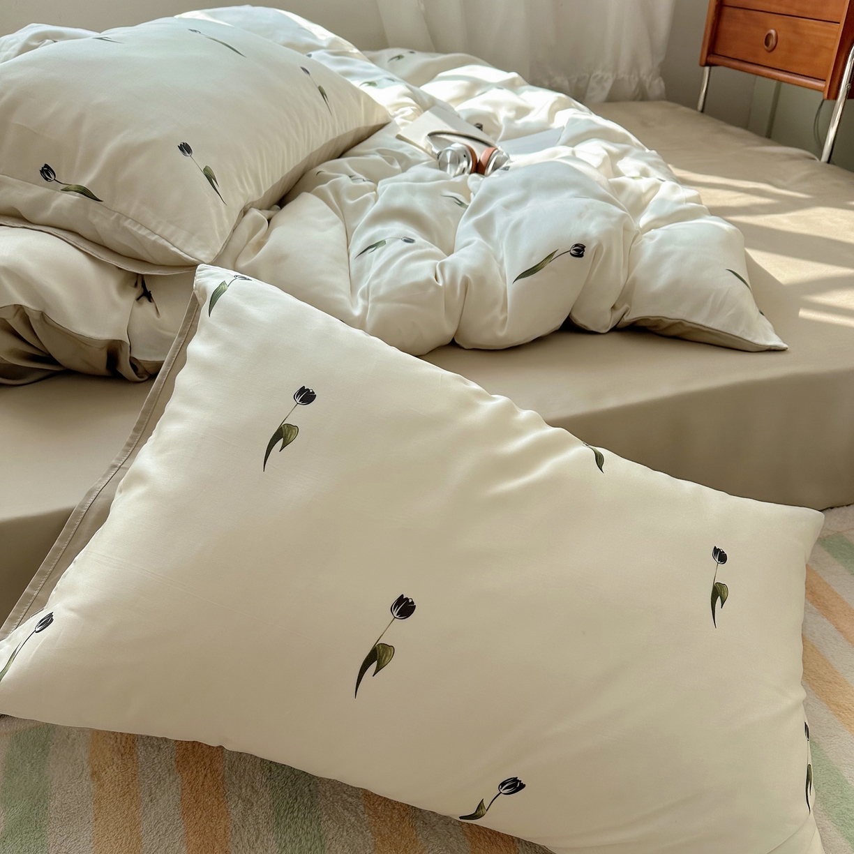 91家纺网 家纺一手货源 找家纺 悦织湾家纺 2026新款亲肤冰丝印花四件套春夏冰爽凉感床上用品三四件套学生宿舍 冰丝-奶杏郁金香