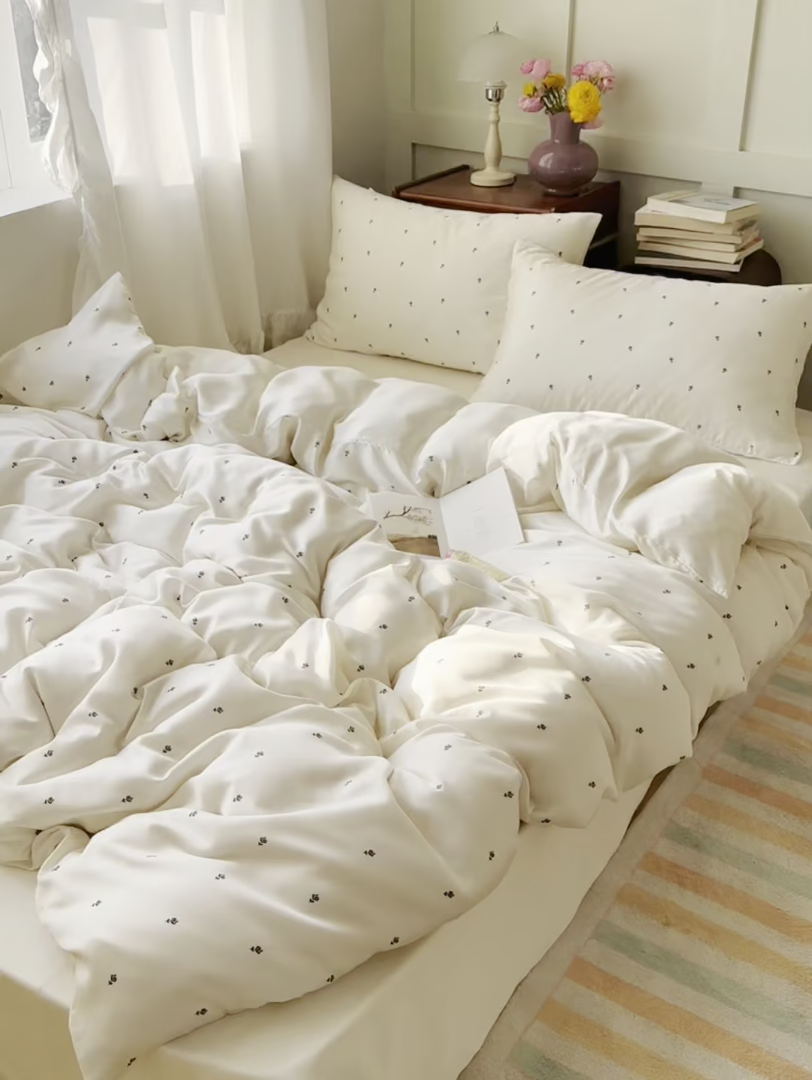 91家纺网 家纺一手货源 找家纺 悦织湾家纺 2026新款亲肤冰丝印花四件套春夏冰爽凉感床上用品三四件套学生宿舍 冰丝-奶杏四叶草