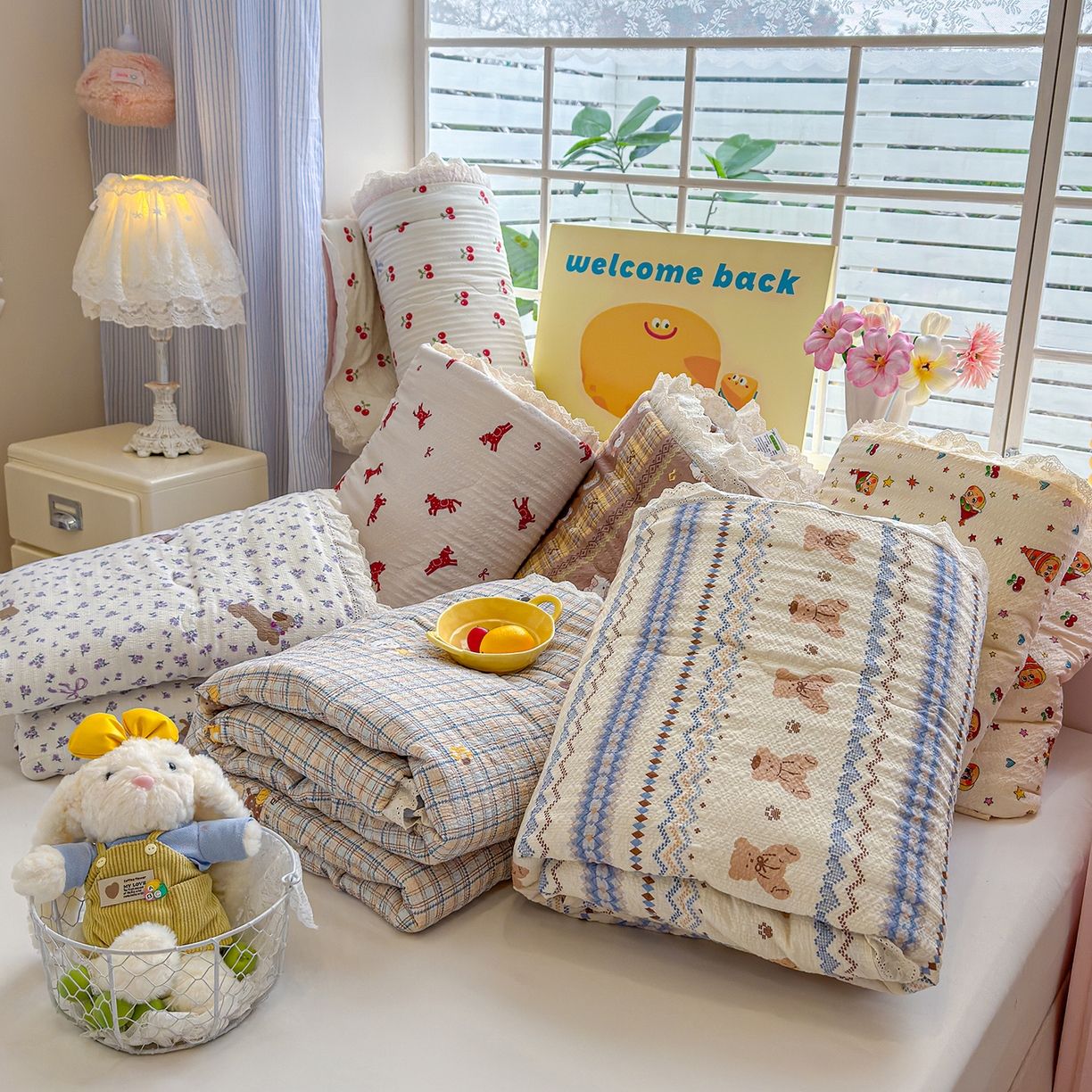 91家纺网 家纺一手货源 找家纺 弗苓家纺 2026新款高克重泡芙棉花边款夏被夏凉被空调被四件套小红书推荐-风格一 组合图（仅供展示不可下单）