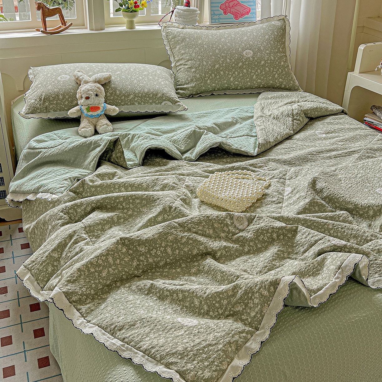 91家纺网 家纺一手货源 找家纺 （总）禾沐 2026新款云感泡芙纱全棉蕾丝花边款夏被四件套