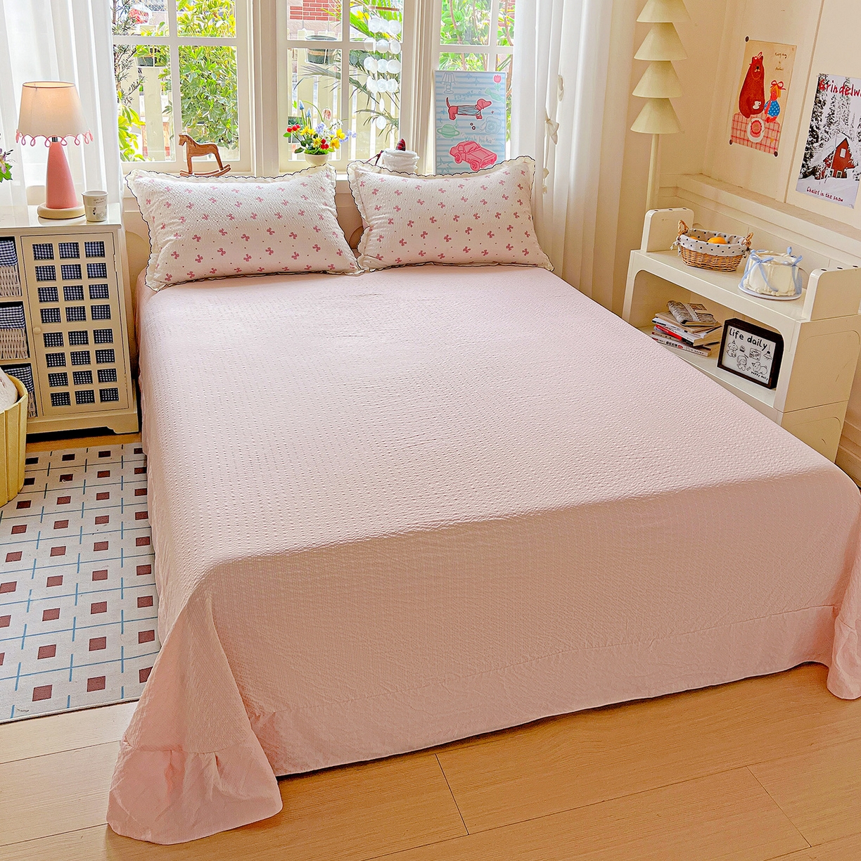 91家纺网 家纺一手货源 找家纺 禾沐 2026新款云感泡芙纱全棉蕾丝花边款夏被四件套 若梦