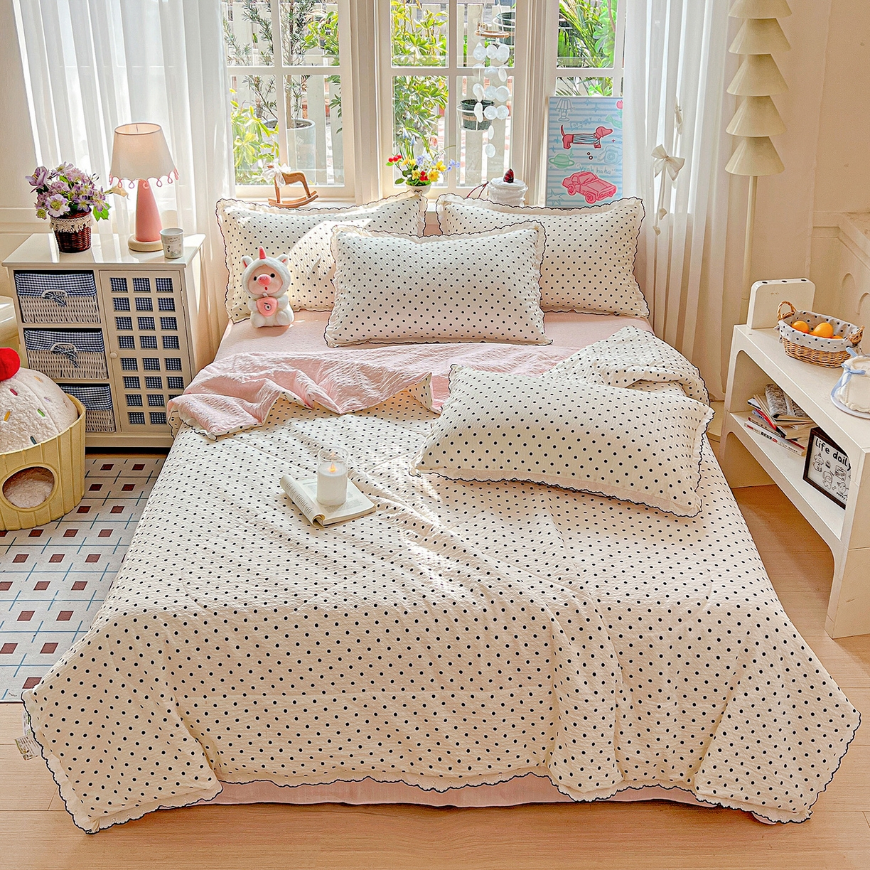 91家纺网 家纺一手货源 找家纺 禾沐 2026新款云感泡芙纱全棉蕾丝花边款夏被四件套 波点