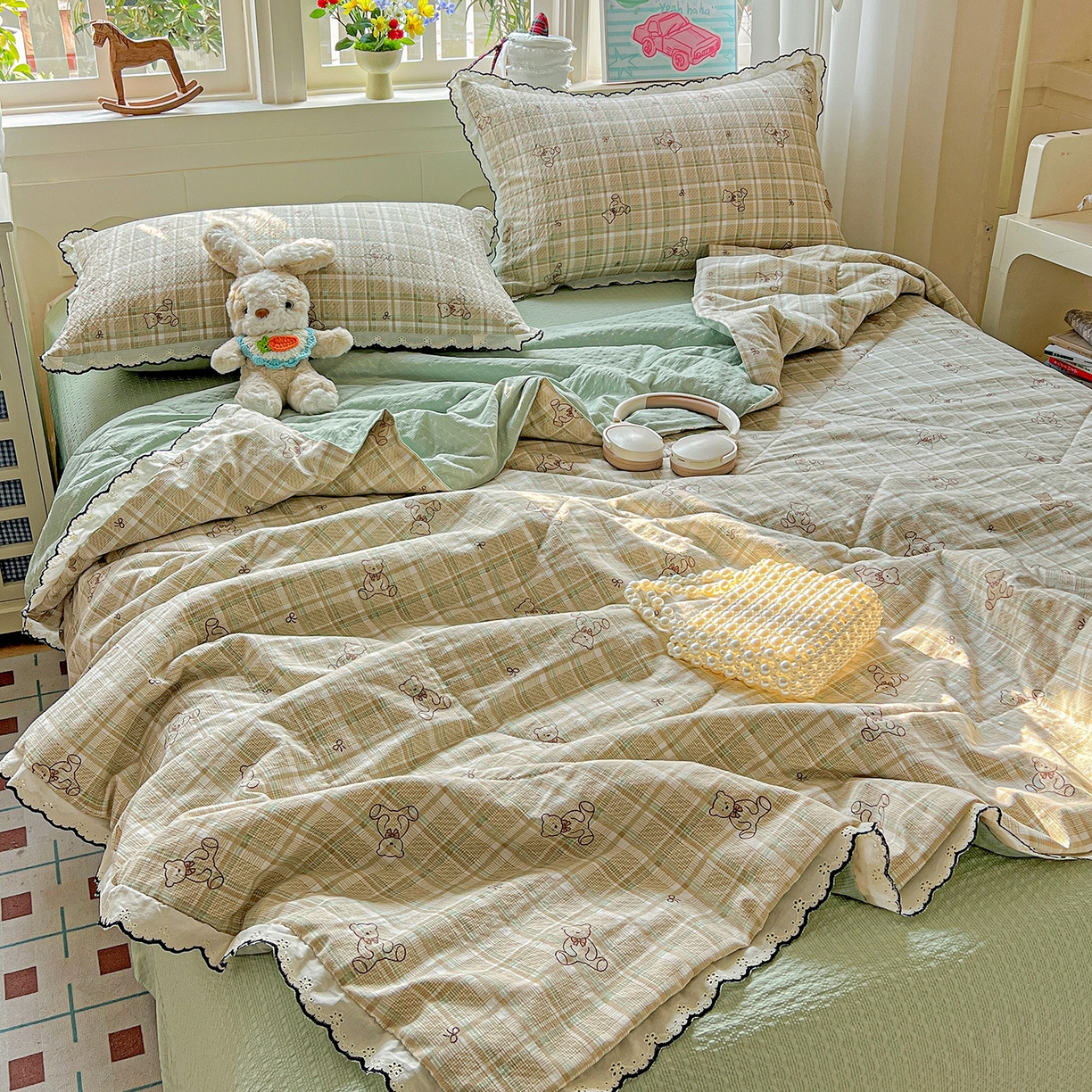 禾沐 2026新款云感泡芙纱全棉蕾丝花边款夏被四件套 格纹熊