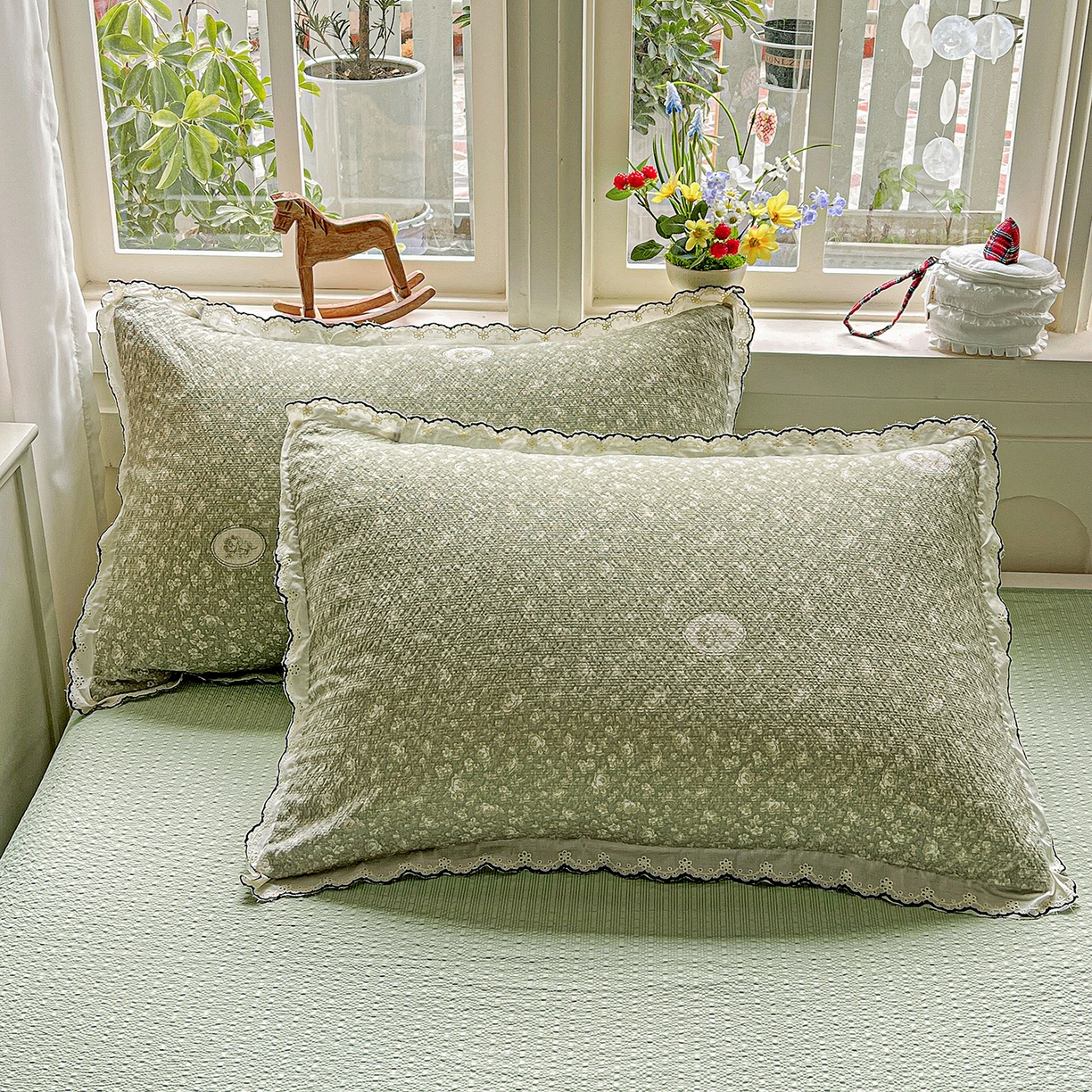 91家纺网 家纺一手货源 找家纺 禾沐 2026新款云感泡芙纱全棉蕾丝花边款夏被四件套 蔷薇花