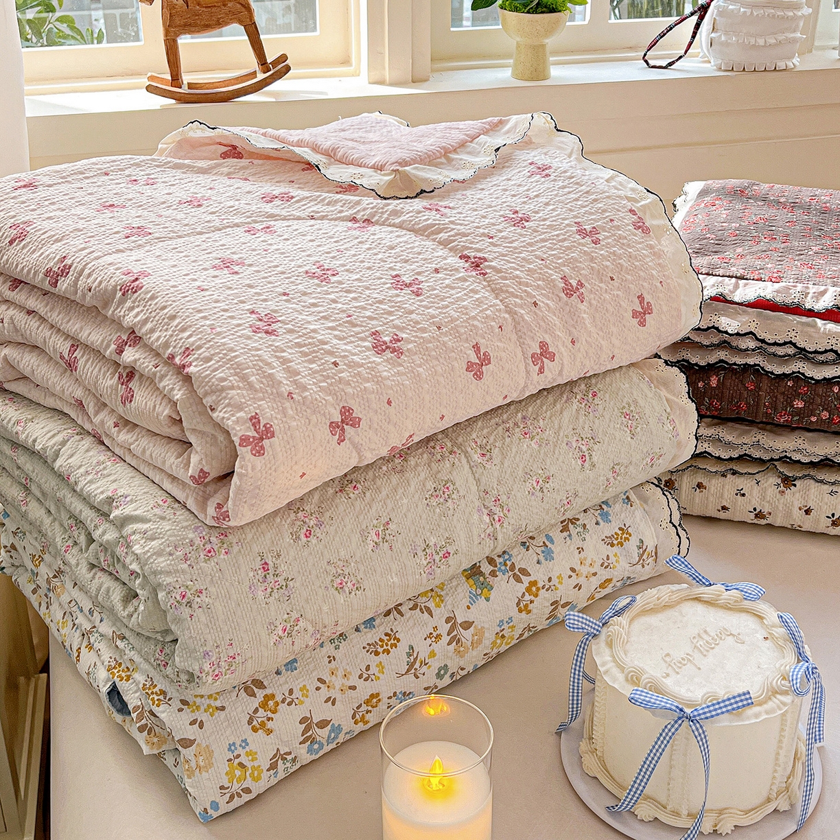 91家纺网 家纺一手货源 找家纺 禾沐 2026新款云感泡芙纱全棉蕾丝花边款夏被四件套 组合图