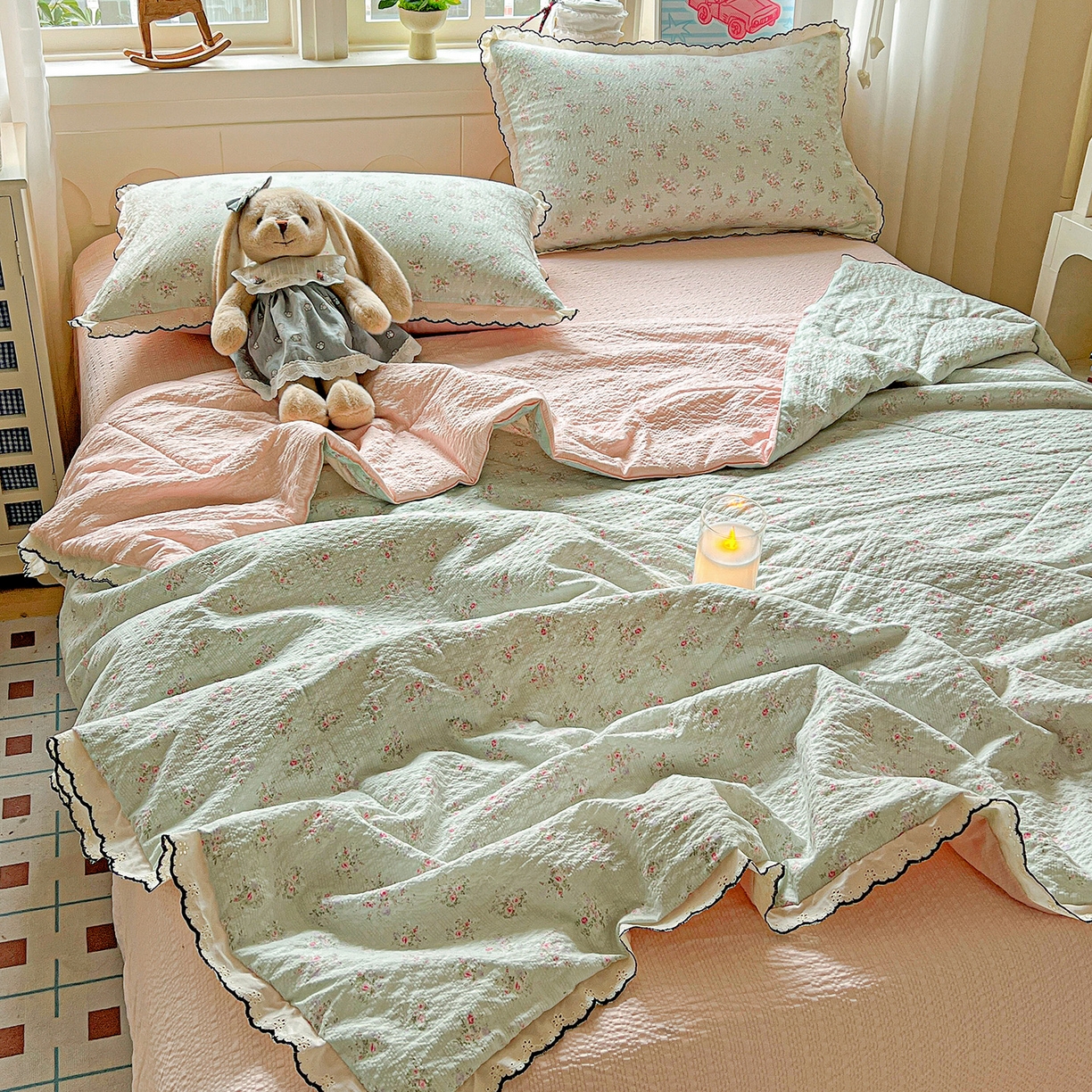 91家纺网 家纺一手货源 找家纺 （总）梵希雅 2026新款泡芙纱纯棉蕾丝花边夏被四件套