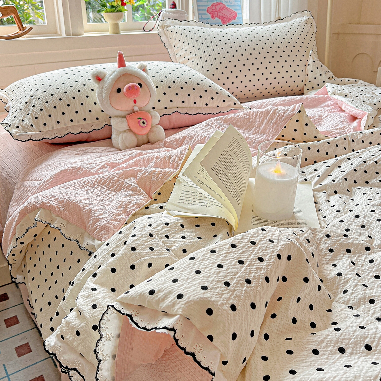 91家纺网 家纺一手货源 找家纺 梵希雅 2026新款泡芙纱纯棉蕾丝花边夏被四件套 波点