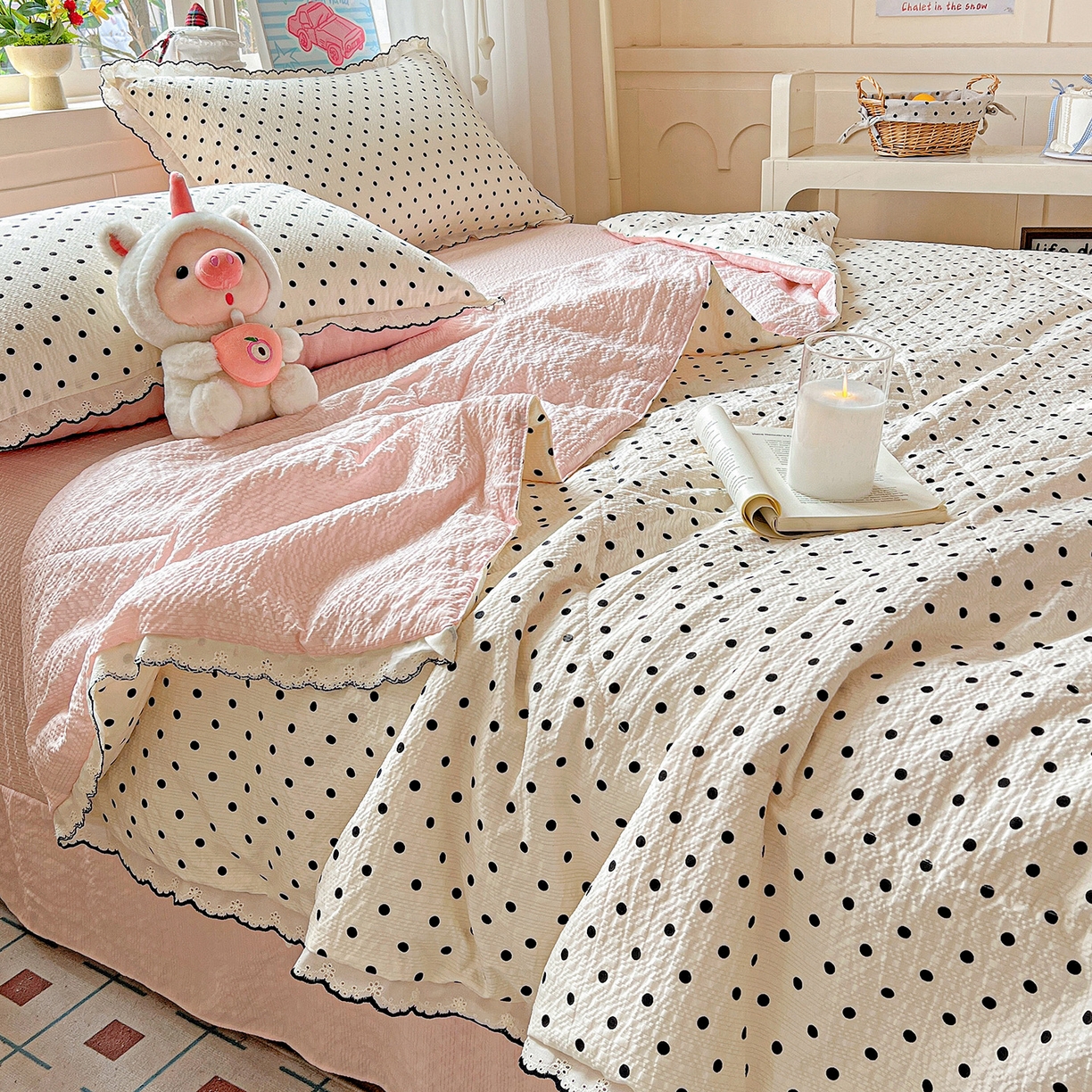 91家纺网 家纺一手货源 找家纺 梵希雅 2026新款泡芙纱纯棉蕾丝花边夏被四件套 波点