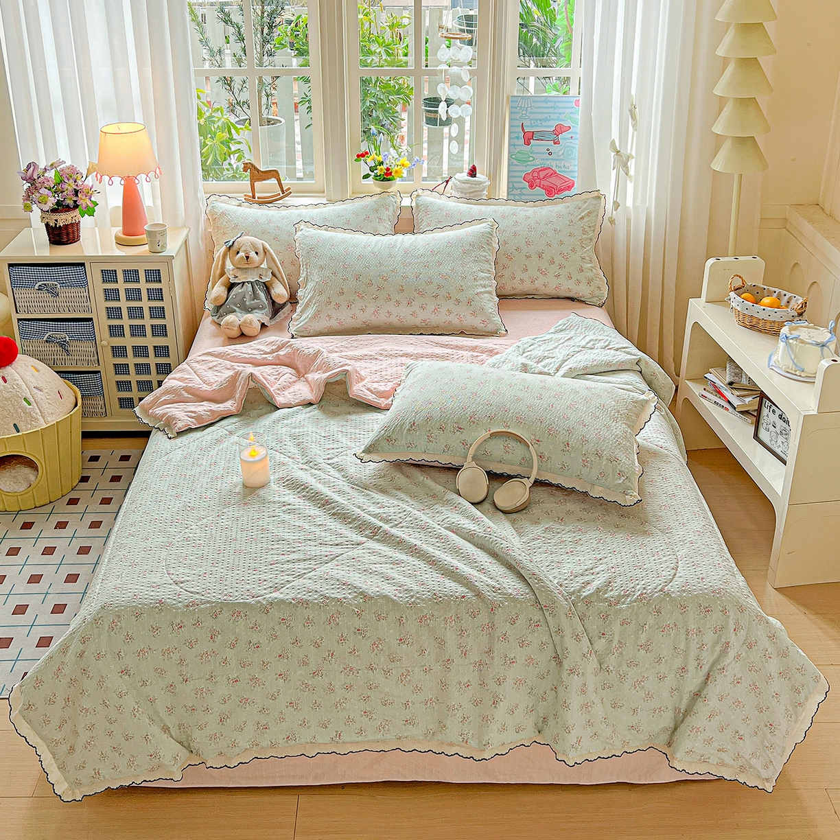 91家纺网 家纺一手货源 找家纺 梵希雅 2026新款泡芙纱纯棉蕾丝花边夏被四件套 花软雾