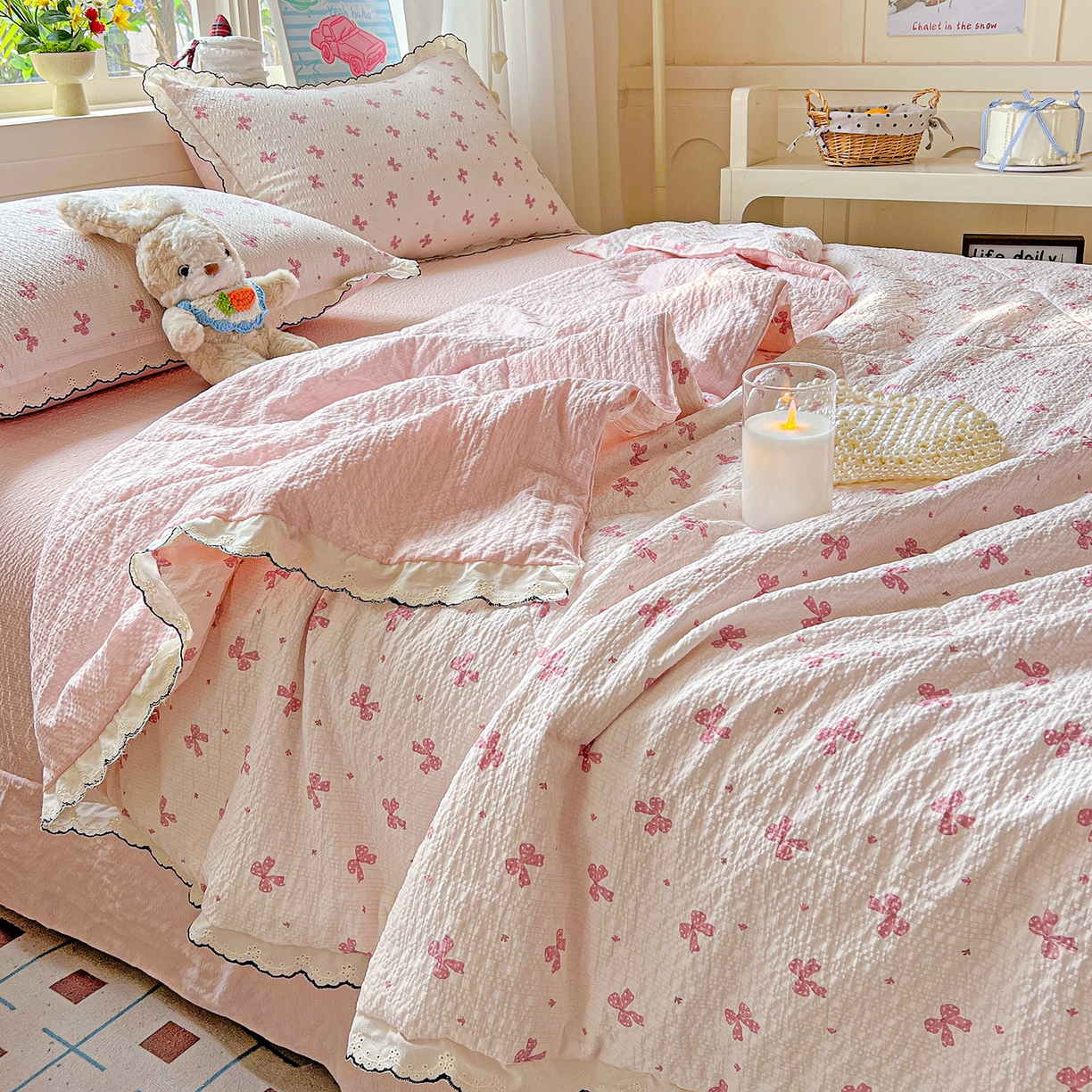 91家纺网 家纺一手货源 找家纺 梵希雅 2026新款泡芙纱纯棉蕾丝花边夏被四件套 若梦