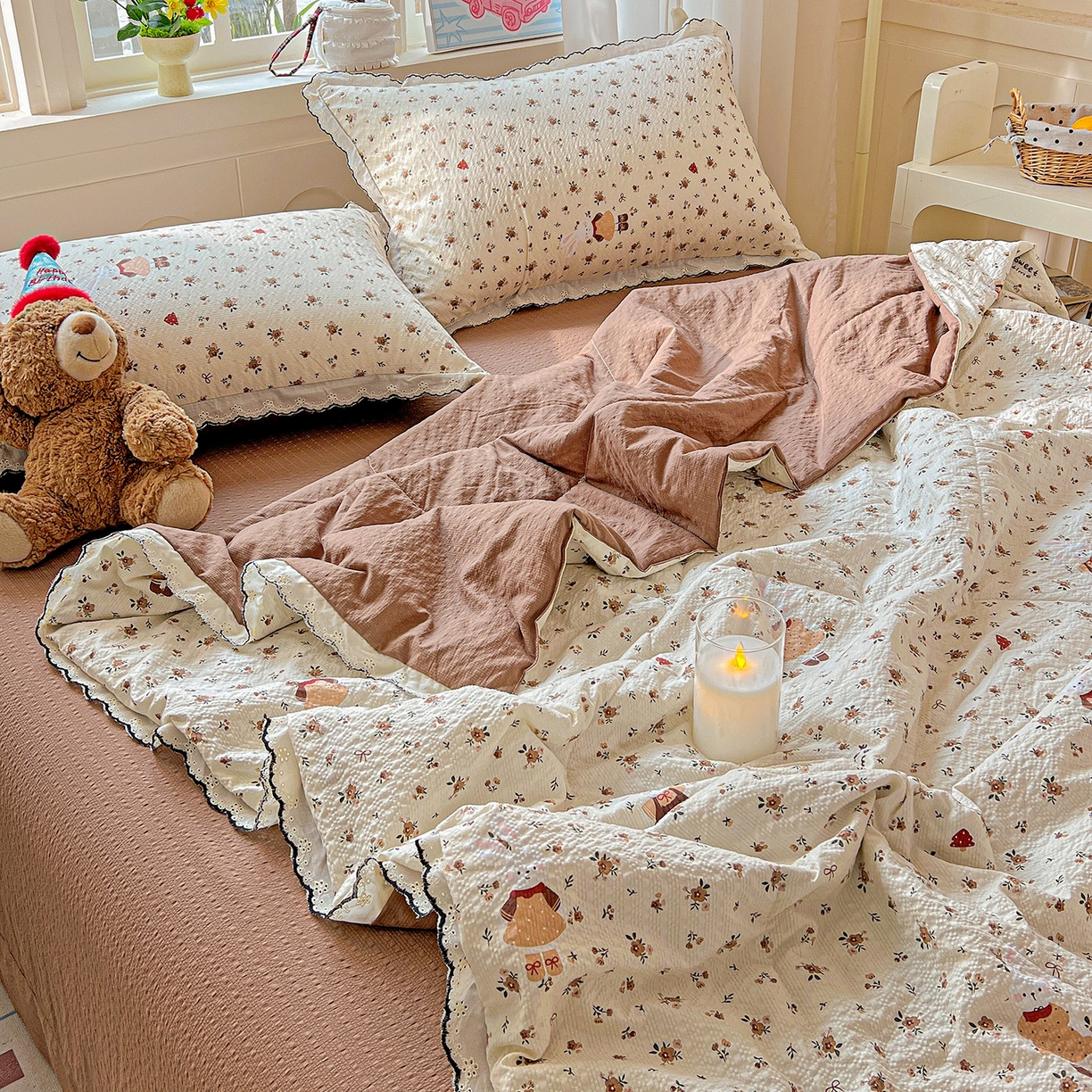 91家纺网 家纺一手货源 找家纺 梵希雅 2026新款泡芙纱纯棉蕾丝花边夏被四件套 田园免