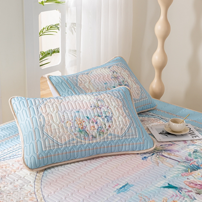 91家纺网 家纺一手货源 找家纺 美丽折2026新品6mm厚天然乳胶凉席三件套 大版印花卡通乳胶凉席平铺款 流光溢彩蓝