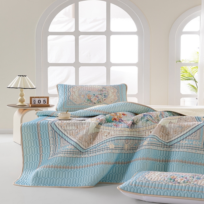 91家纺网 家纺一手货源 找家纺 美丽折2026新品6mm厚天然乳胶凉席三件套 大版印花卡通乳胶凉席平铺款 流光溢彩蓝