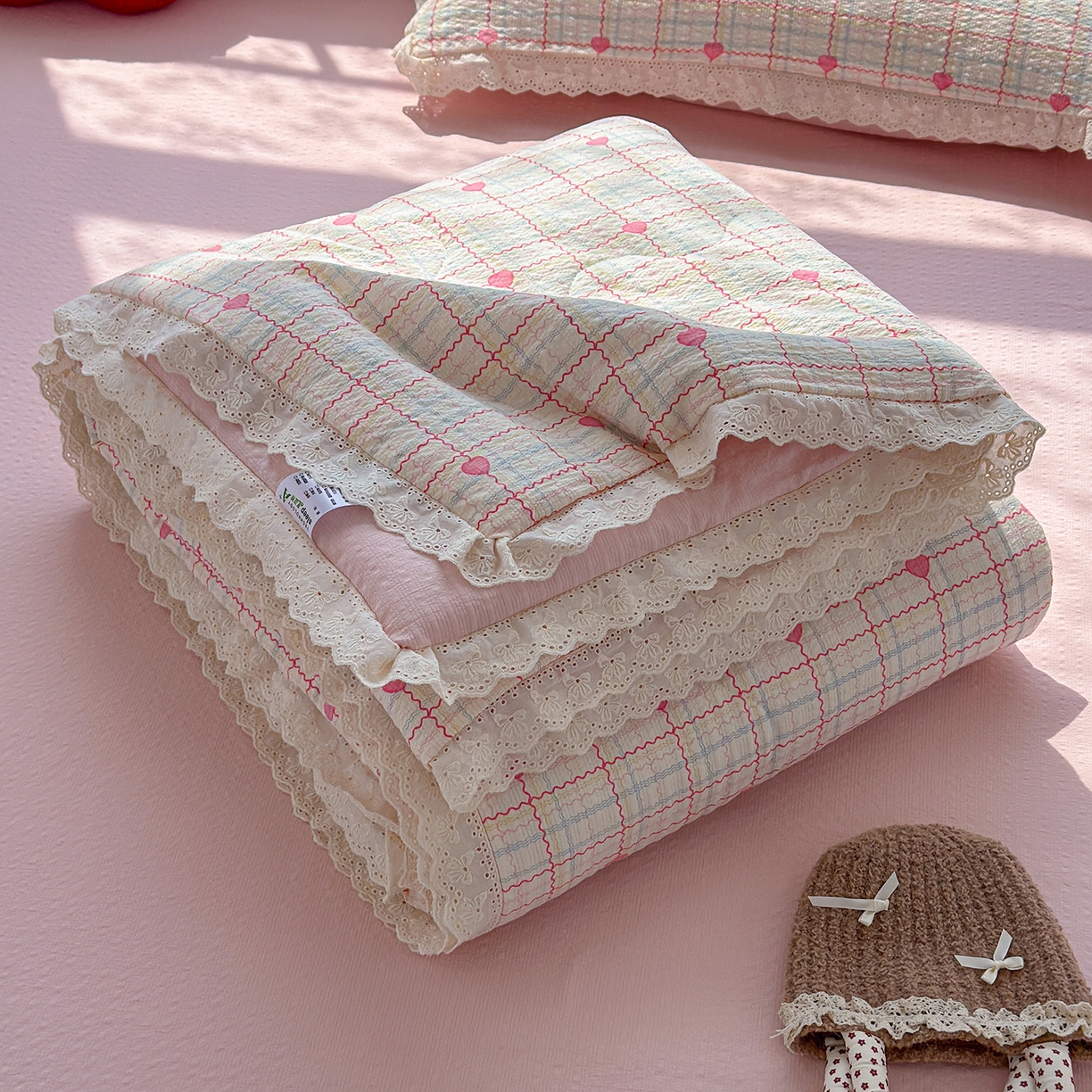 91家纺网 家纺一手货源 找家纺 弗苓家纺 2026新款高克重泡芙棉花边款夏被夏凉被空调被四件套小红书推荐-风格二 格格星