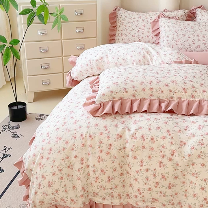 91家纺网 家纺一手货源 找家纺 晚爱家纺（原晚安家居） 2026韩版花边四件套 有氧针织双层纱天竺棉超柔小清新四件套 爱意