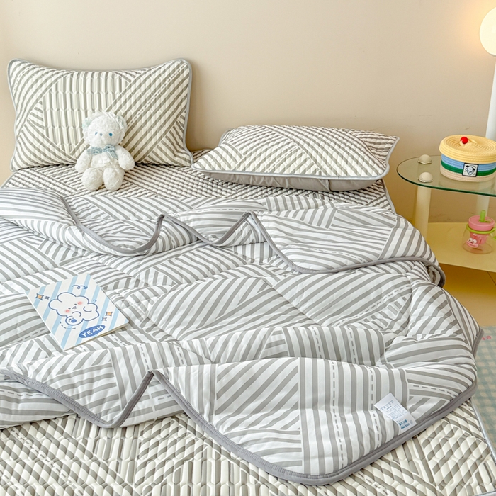 91家纺网 家纺一手货源 找家纺 （总）柒月家居 2026新款凉感丝小清新乳胶凉席夏被四件套系列