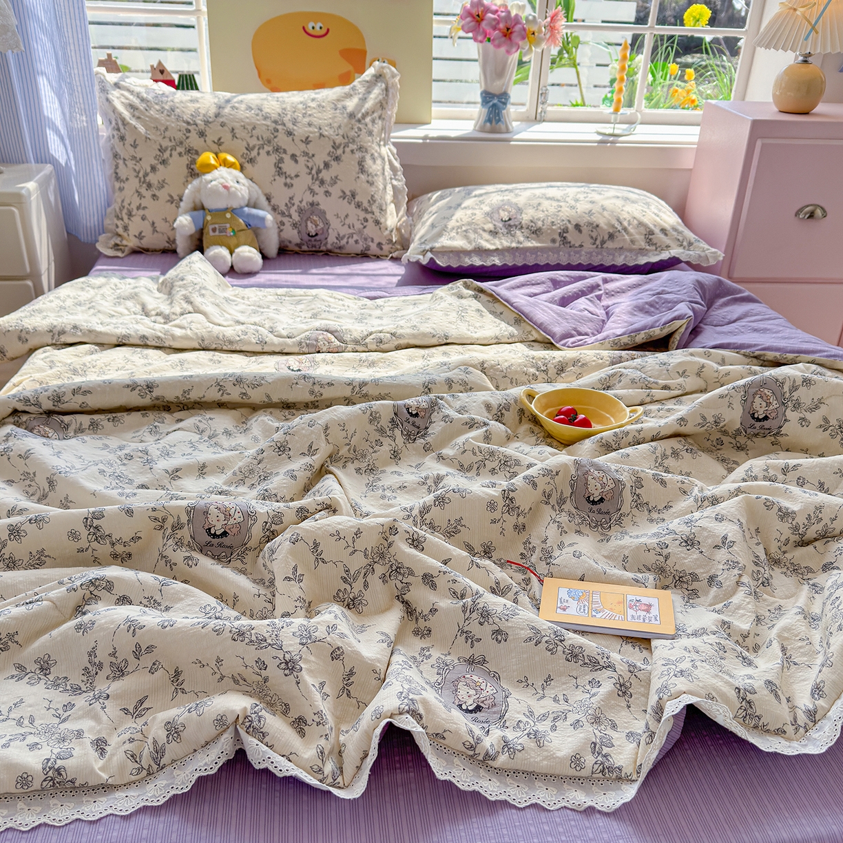 91家纺网 家纺一手货源 找家纺 弗苓家纺 2026新款高克重泡芙棉花边款夏被夏凉被空调被四件套小红书推荐-风格二 花筐少女