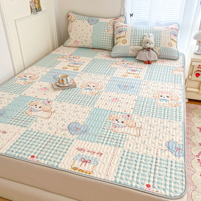 91家纺网 家纺一手货源 找家纺 柒月家居 2026新款凉感丝小清新乳胶凉席夏被四件套系列 蓝块汪仔