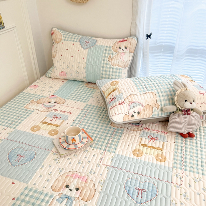 91家纺网 家纺一手货源 找家纺 柒月家居 2026新款凉感丝小清新乳胶凉席夏被四件套系列 蓝块汪仔