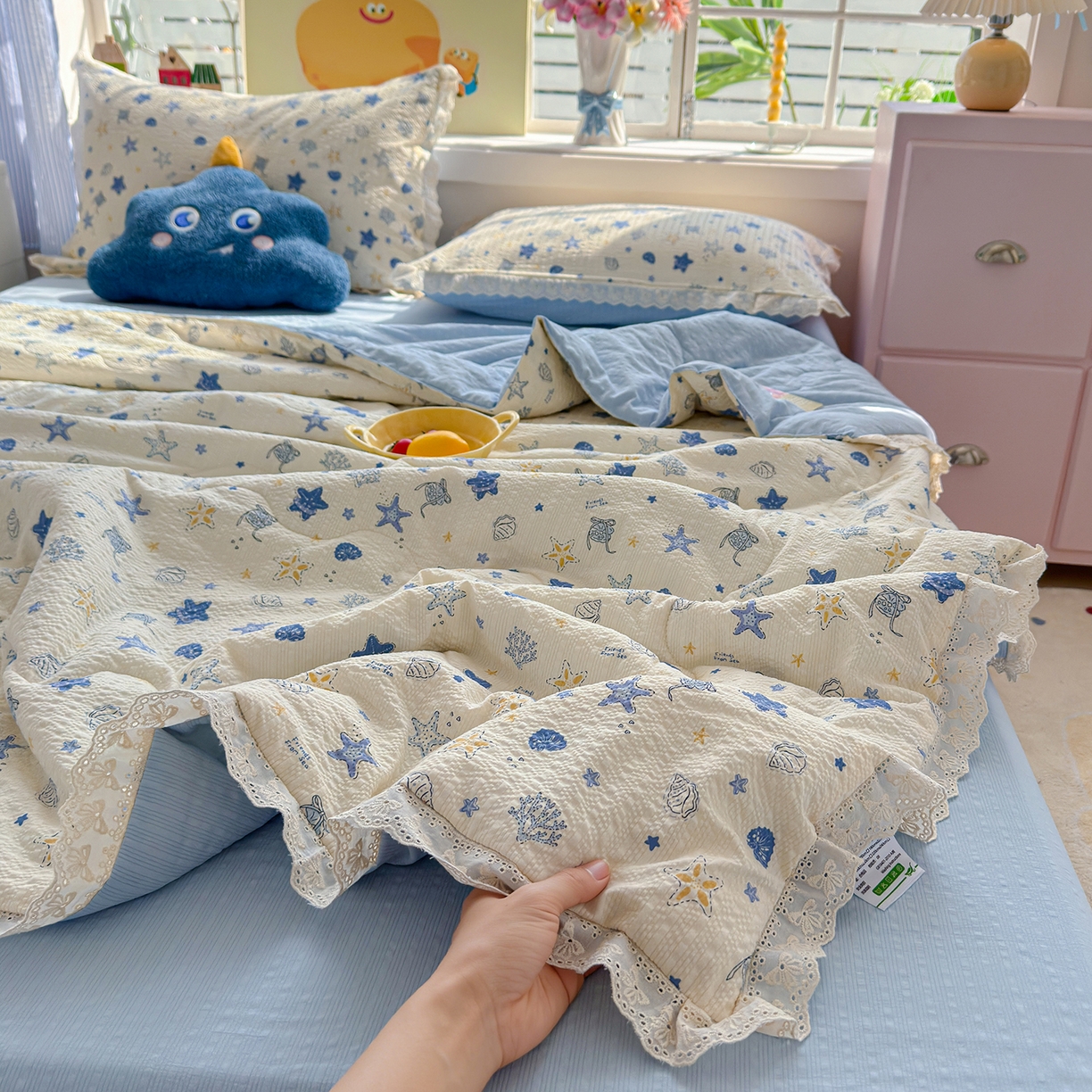 91家纺网 家纺一手货源 找家纺 弗苓家纺 2026新款高克重泡芙棉花边款夏被夏凉被空调被四件套小红书推荐-风格二 贝壳星