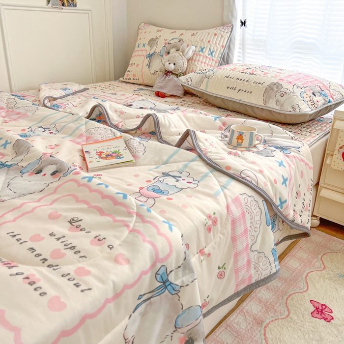 91家纺网 家纺一手货源 找家纺 柒月家居 2026新款凉感丝小清新乳胶凉席夏被四件套系列 奶盖猫咪