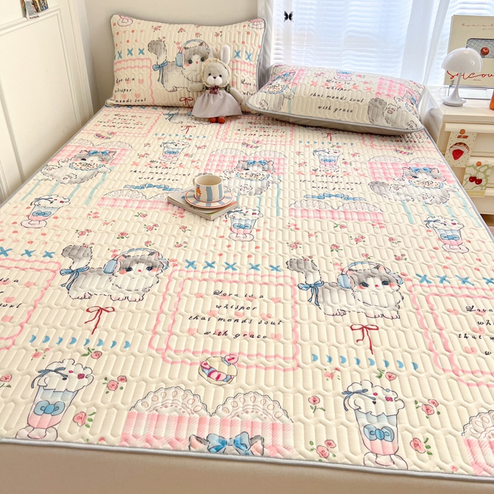 91家纺网 家纺一手货源 找家纺 柒月家居 2026新款凉感丝小清新乳胶凉席夏被四件套系列 奶盖猫咪