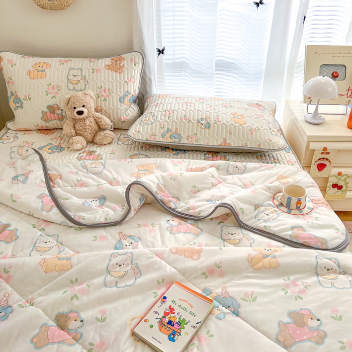 91家纺网 家纺一手货源 找家纺 柒月家居 2026新款凉感丝小清新乳胶凉席夏被四件套系列 碎花派对