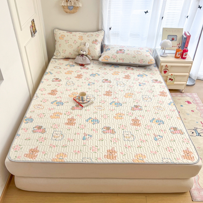 91家纺网 家纺一手货源 找家纺 柒月家居 2026新款凉感丝小清新乳胶凉席夏被四件套系列 碎花派对