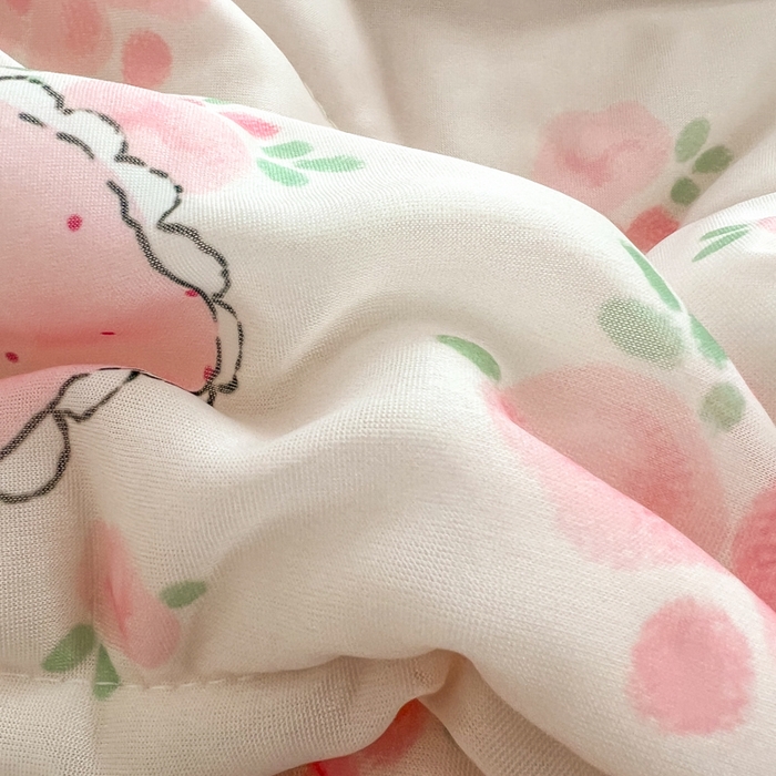 91家纺网 家纺一手货源 找家纺 柒月家居 2026新款凉感丝小清新乳胶凉席夏被四件套系列 桃桃奶猫