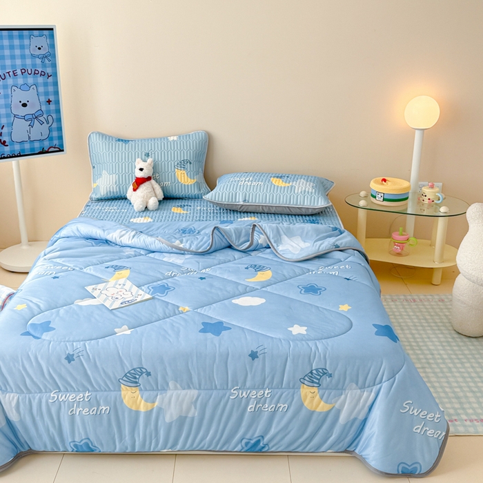 91家纺网 家纺一手货源 找家纺 柒月家居 2026新款凉感丝小清新乳胶凉席夏被四件套系列 星星月亮