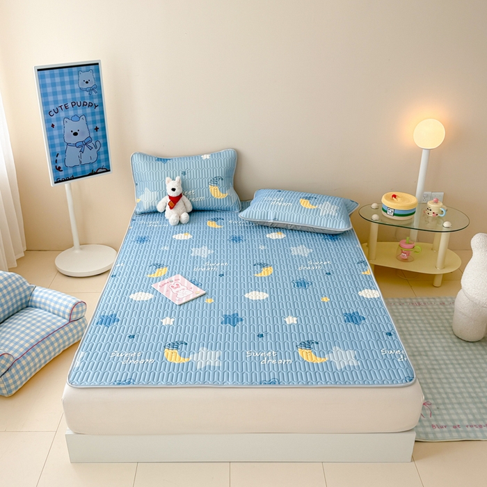 91家纺网 家纺一手货源 找家纺 柒月家居 2026新款凉感丝小清新乳胶凉席夏被四件套系列 星星月亮