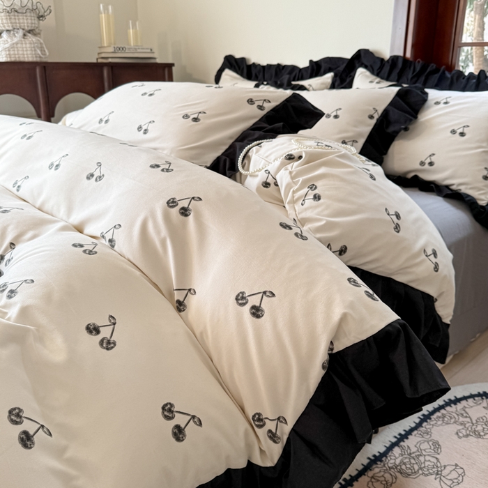 91家纺网 家纺一手货源 找家纺 晚爱家纺（原晚安家居） 2026新款法式花边水洗棉四件套赫本风韩版针织云朵棉三件套 法式风-樱桃