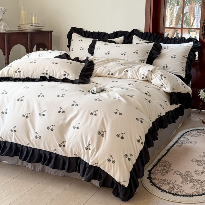 91家纺网 家纺一手货源 找家纺 晚爱家纺（原晚安家居） 2026新款法式花边水洗棉四件套赫本风韩版针织云朵棉三件套 法式风-樱桃