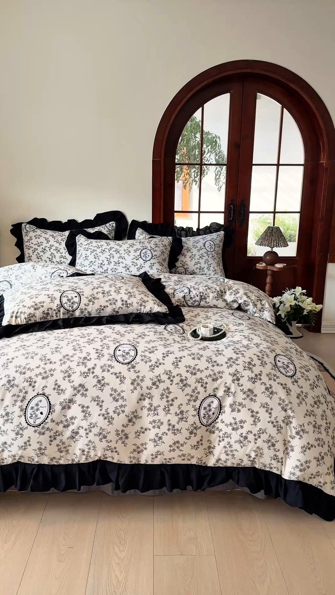 91家纺网 家纺一手货源 找家纺 晚爱家纺（原晚安家居） 2026新款法式花边水洗棉四件套赫本风韩版针织云朵棉三件套 法式风-庄园