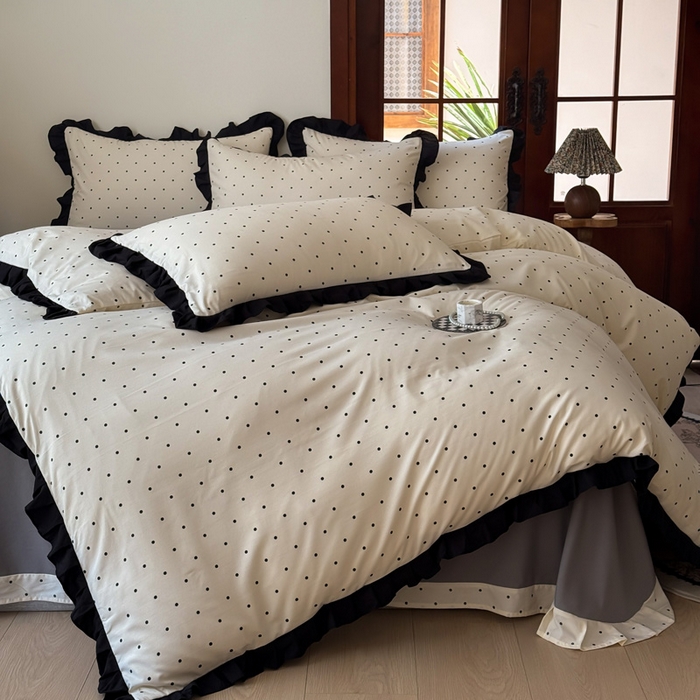 91家纺网 家纺一手货源 找家纺 晚爱家纺（原晚安家居） 2026新款法式花边水洗棉四件套赫本风韩版针织云朵棉三件套 法式风-黑色波点