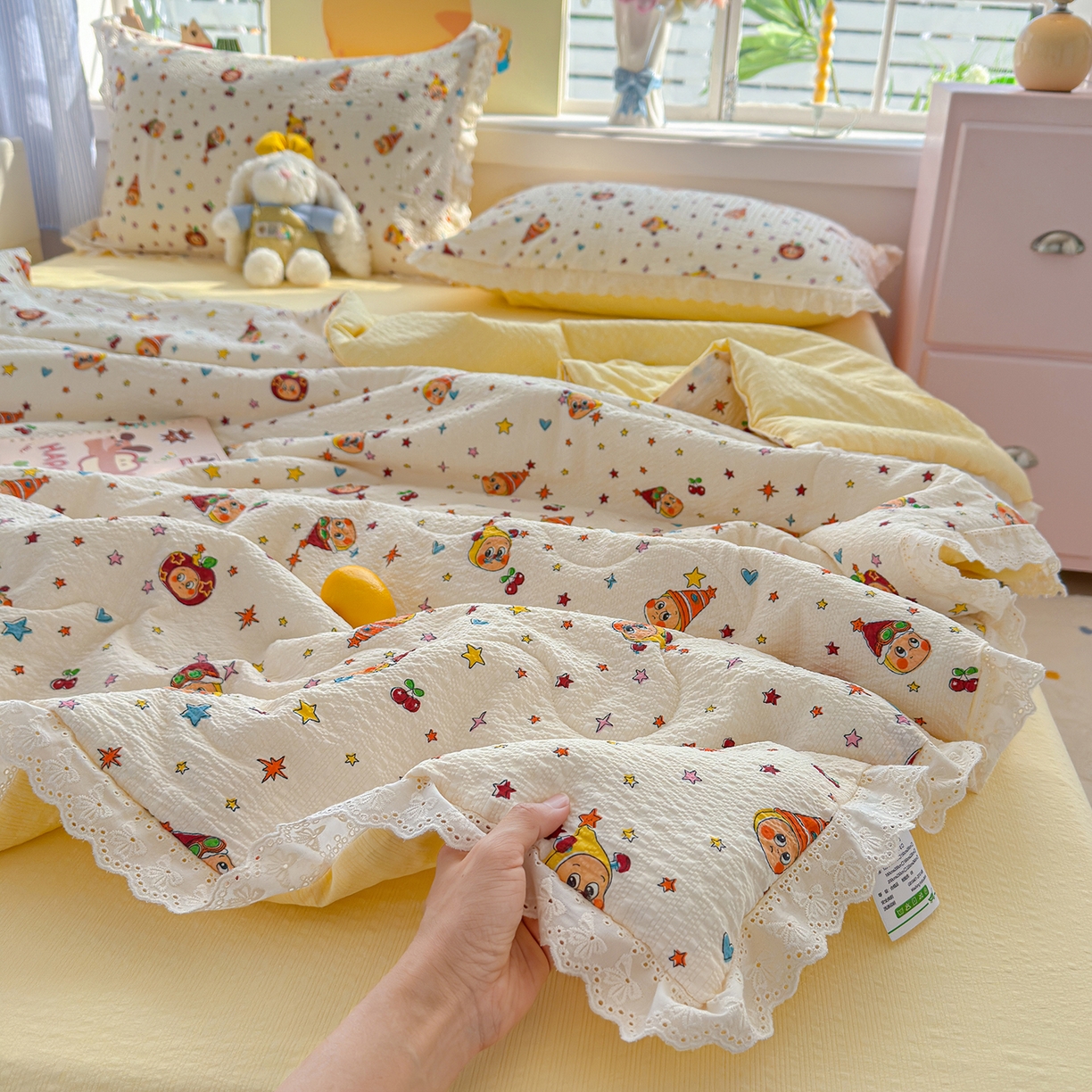 91家纺网 家纺一手货源 找家纺 弗苓家纺 2026新款高克重泡芙棉花边款夏被夏凉被空调被四件套小红书推荐-风格二 旧街星星