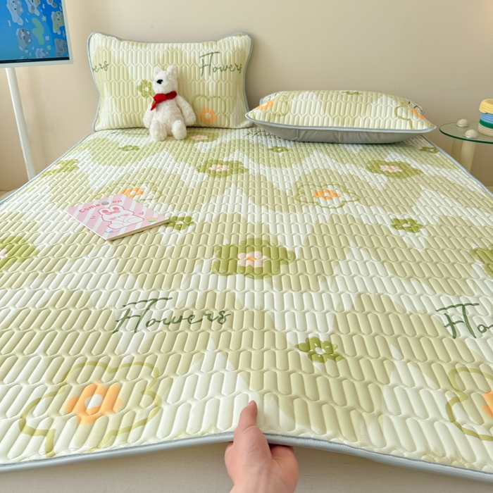 91家纺网 家纺一手货源 找家纺 （总）柒月家居 2026新款凉感丝小清新乳胶凉席