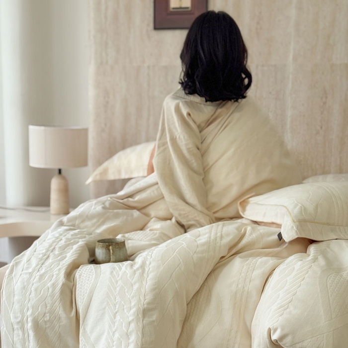 91家纺网 家纺一手货源 找家纺 莱豫家纺 2026春夏新款长绒棉全棉纯棉水洗浮雕提花四件套 简意