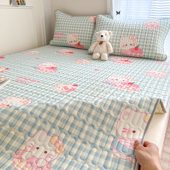 91家纺网 家纺一手货源 找家纺 柒月家居 2026新款凉感丝小清新乳胶凉席 蓝格甜猫