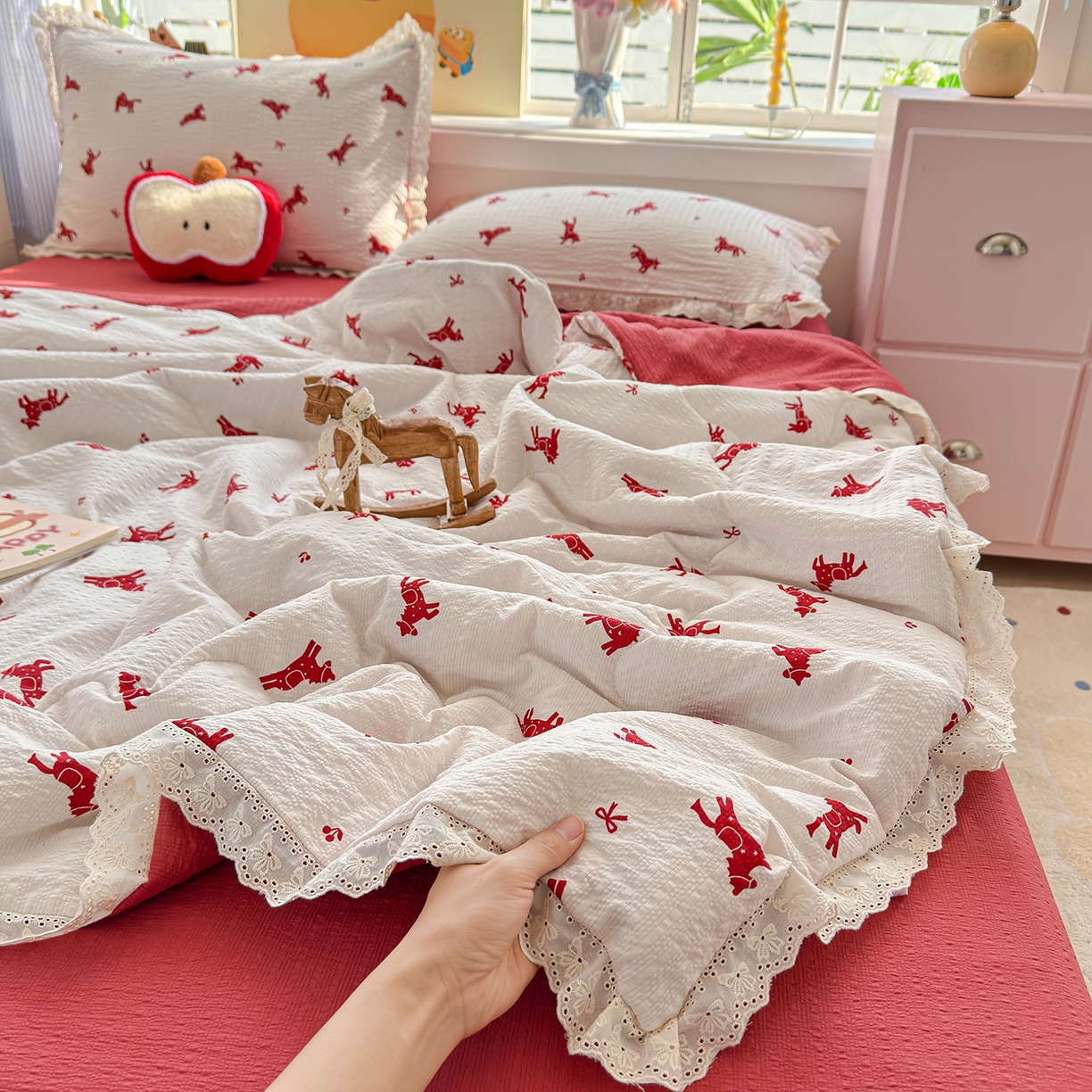 91家纺网 家纺一手货源 找家纺 弗苓家纺 2026新款高克重泡芙棉花边款夏被夏凉被空调被四件套小红书推荐-风格二 马上有钱